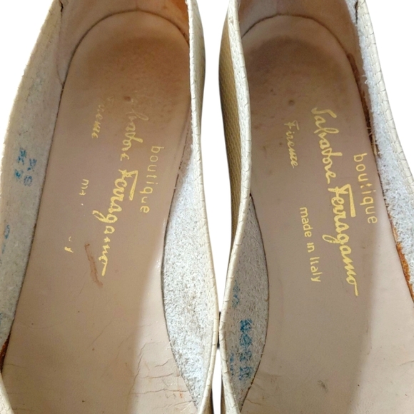 Salvatore Ferragamo Women's Wedge Flats Cream Snake Embossed Flat Shoe 8.5 - Picture 3 of 11